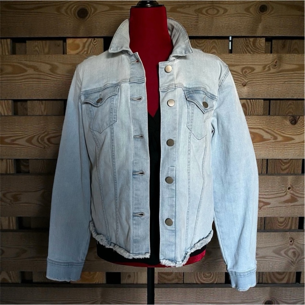 NYDJ light wash jean jacket with frayed hem